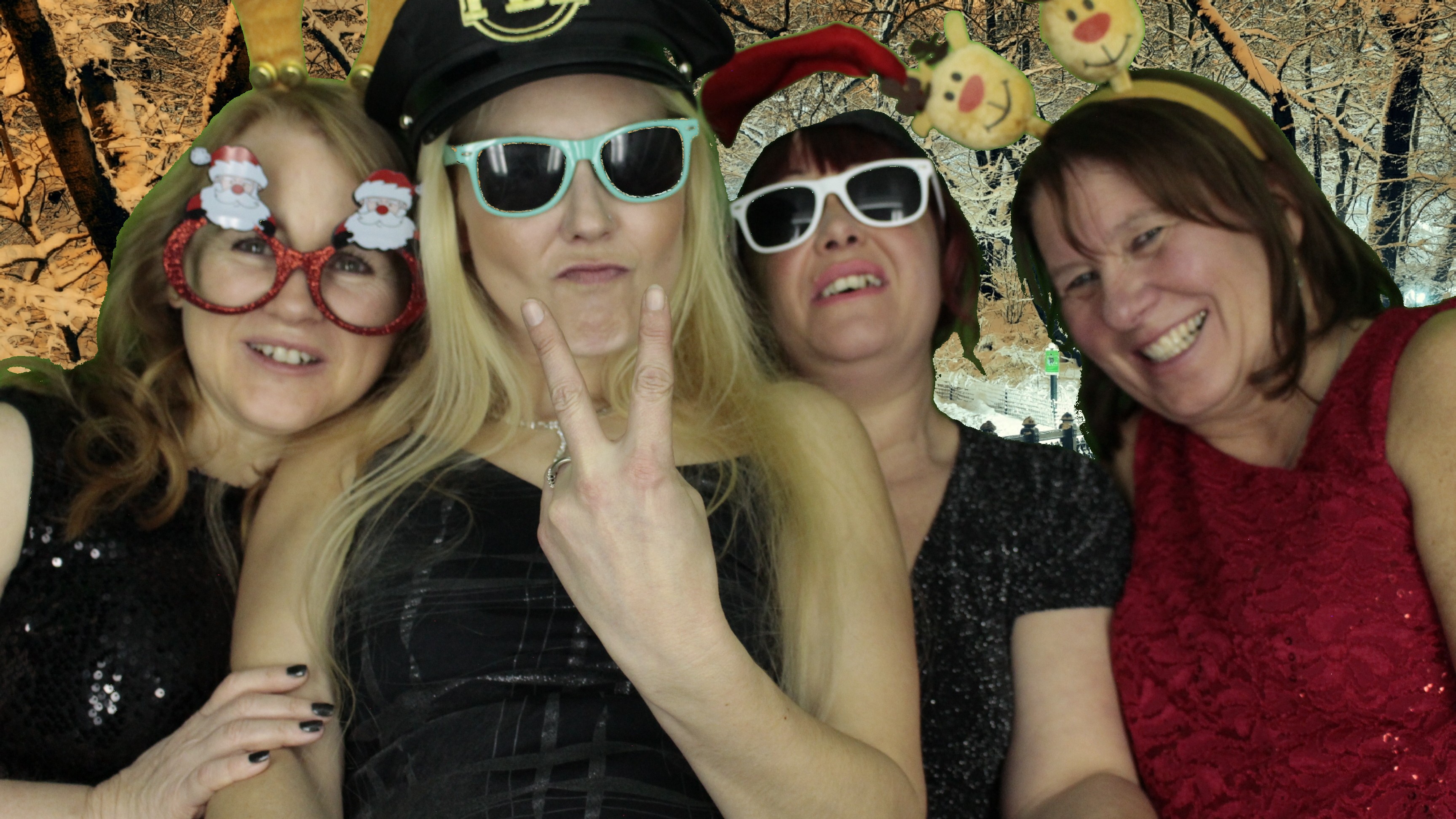 Portsmouth Water Christmas Party | View more photos from the event at gallery.myphotoboothexperience.co.uk/u/MyPhotoBoothExperienceLtd/Portsmouth-Water-Christmas-Party